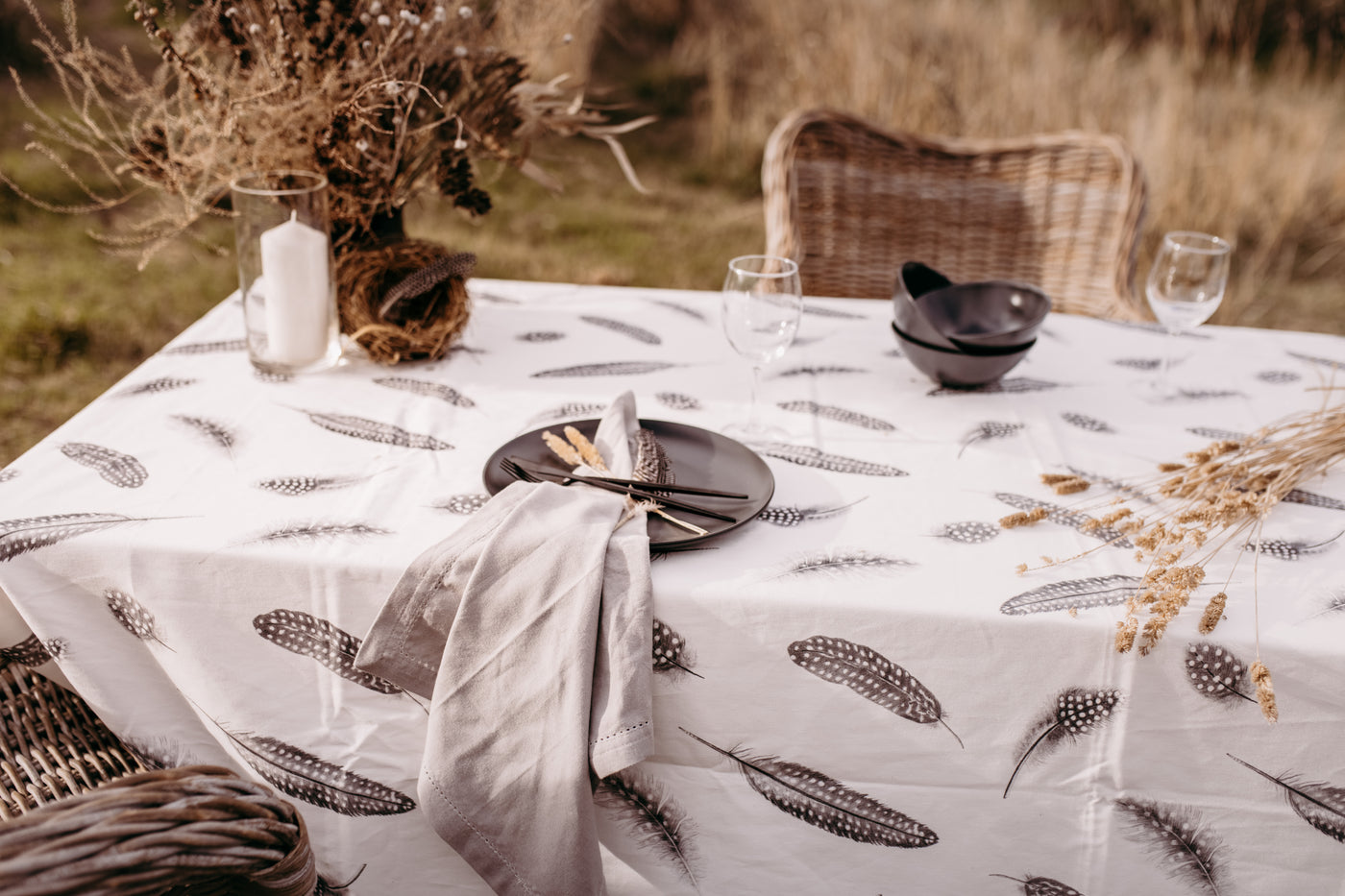 Feathers Tablecloth - Wholesale